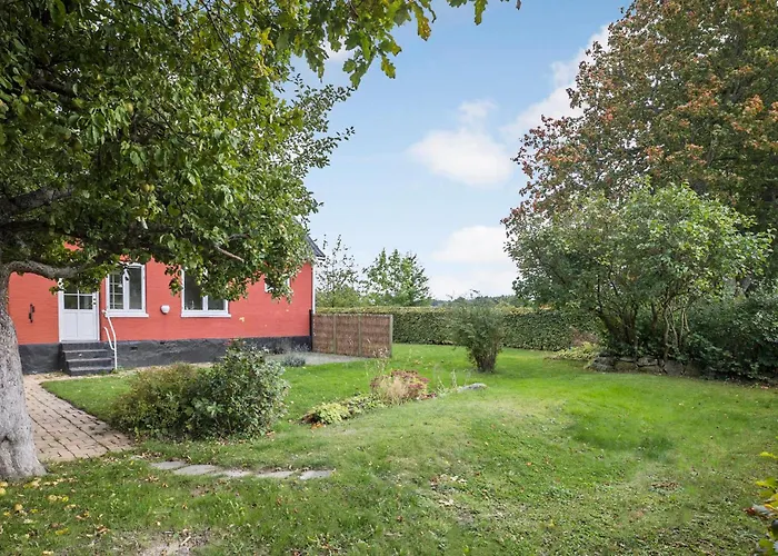 3 Bedroom Gorgeous In Aakirkeby Casa vacanze *